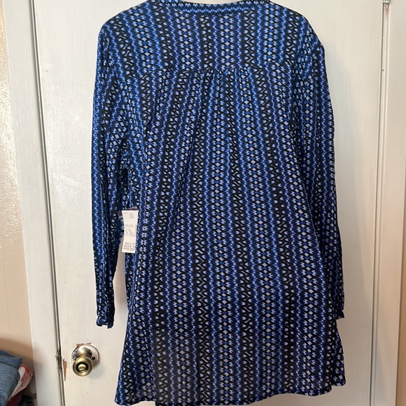 NWT Catherin’s size 2x LS Blue and Black Blouse - Picture 8 of 10